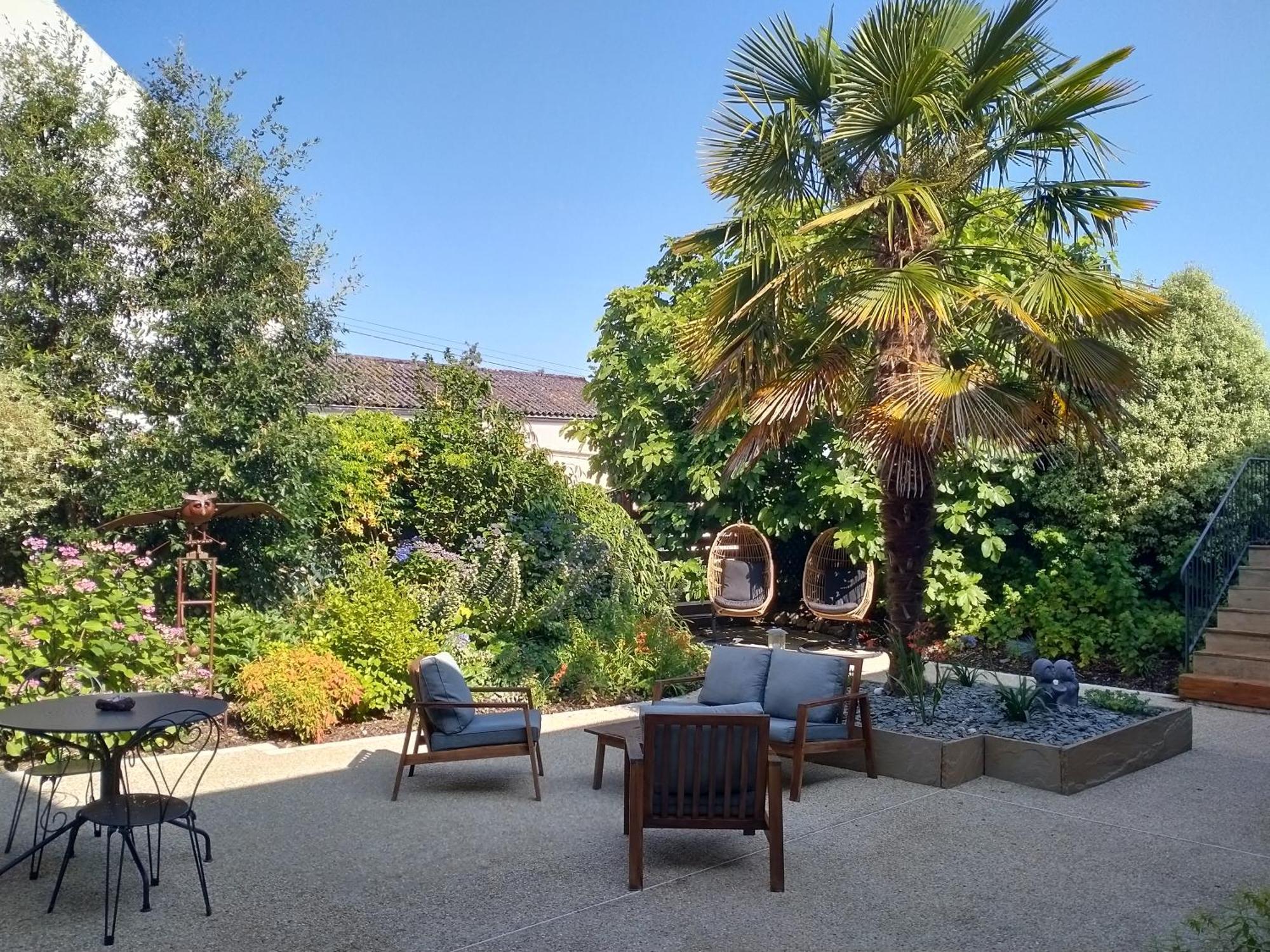 מלון ג'וסלין La Cour Des Ursulines מראה חיצוני תמונה